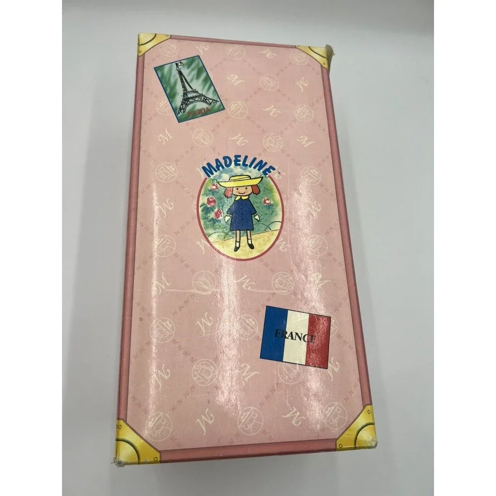 Vintage 1999 Madeline Pink Traveling Doll Case Wardrobe Storage 3 outfits hanger